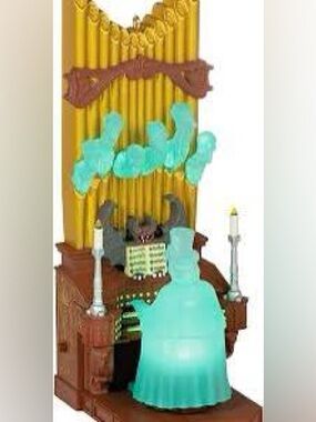 Disney Hallmark haunted mansion Victor Geist ornament NWT